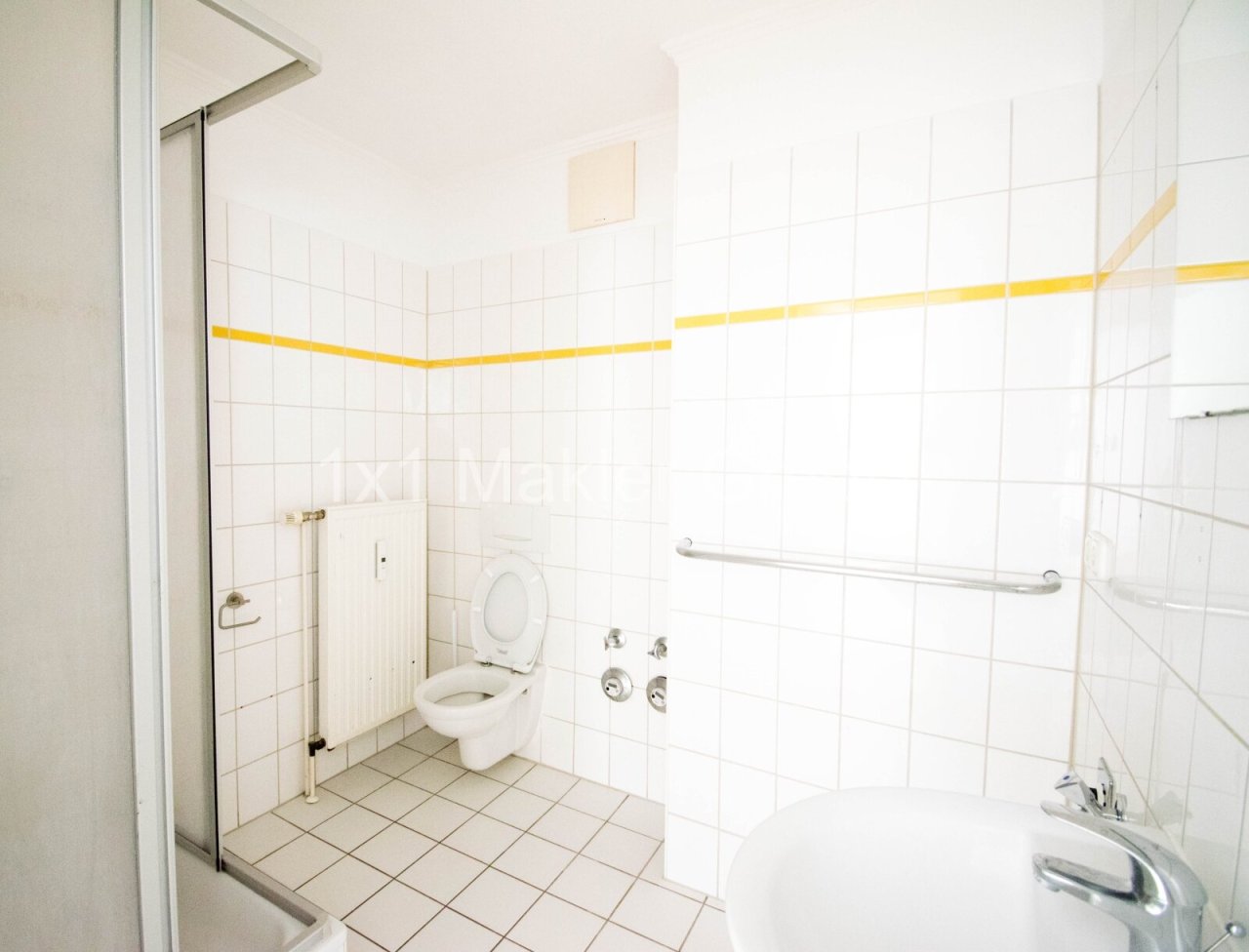 Saniertes Bad mit Dusche Saniertes Bad mit Dusche
