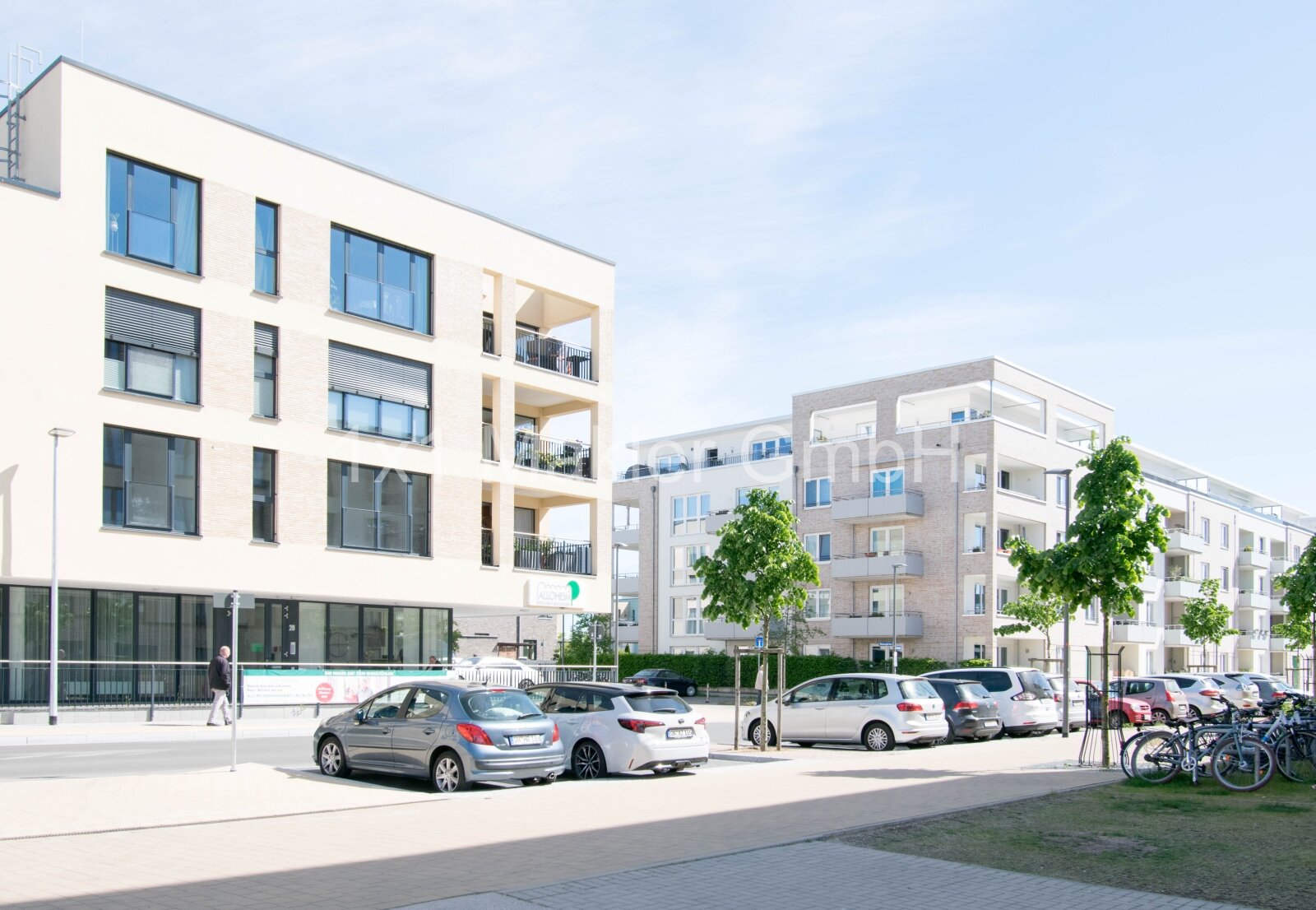 Waisengärten nur 2 Minuten entfernt Waisengärten nur 2 Minuten entfernt
